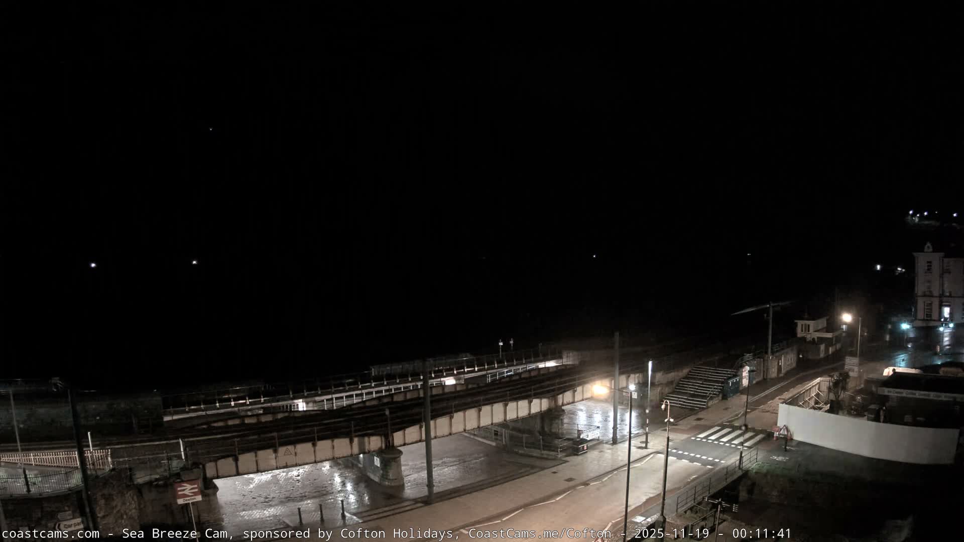 Dawlish Coast & Railway Station Live Cam - Teignbridge, Devon, South West, England, United Kingdom