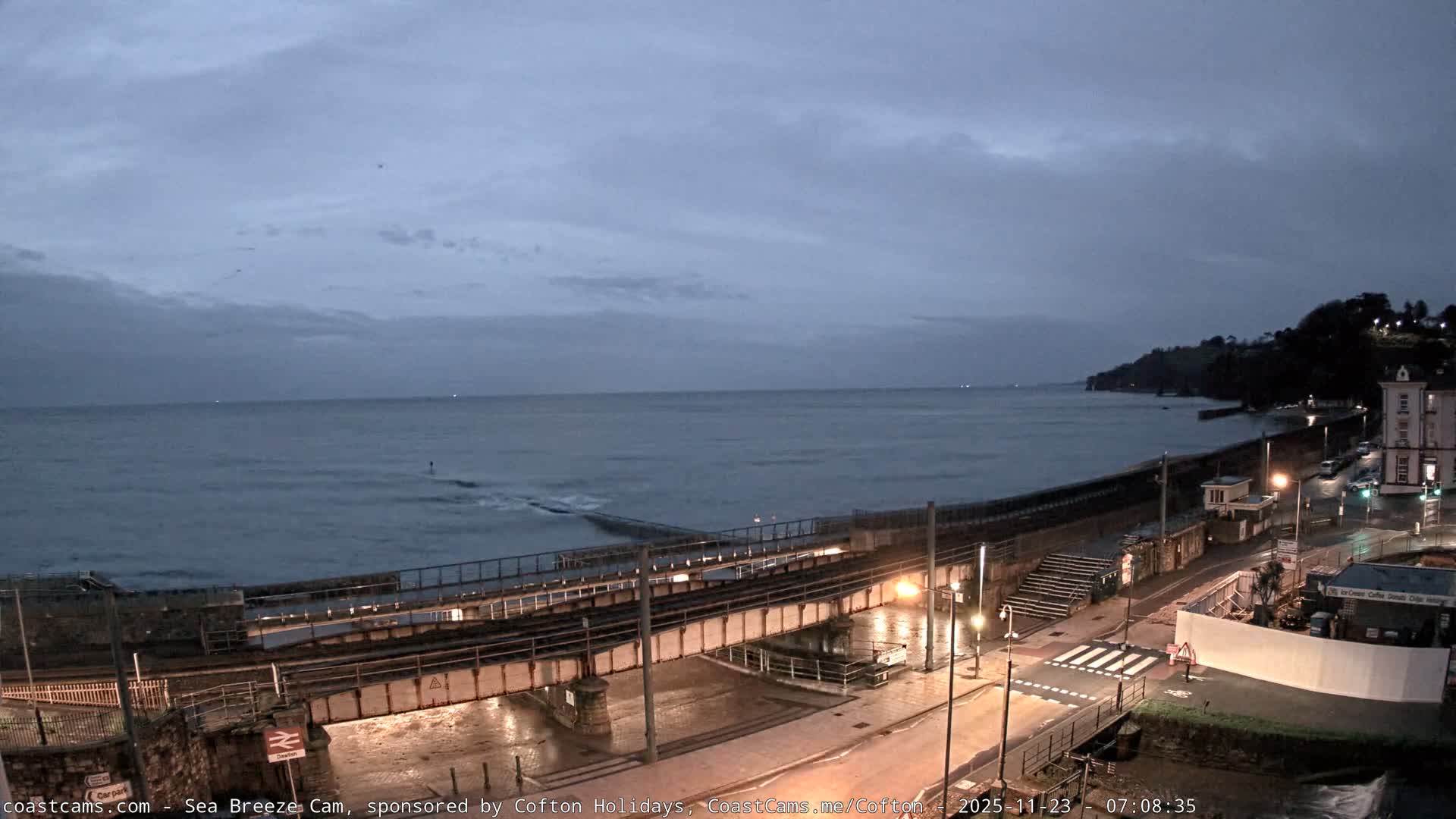 Dawlish Coast & Railway Station Live Cam - Teignbridge, Devon, South West, England, United Kingdom
