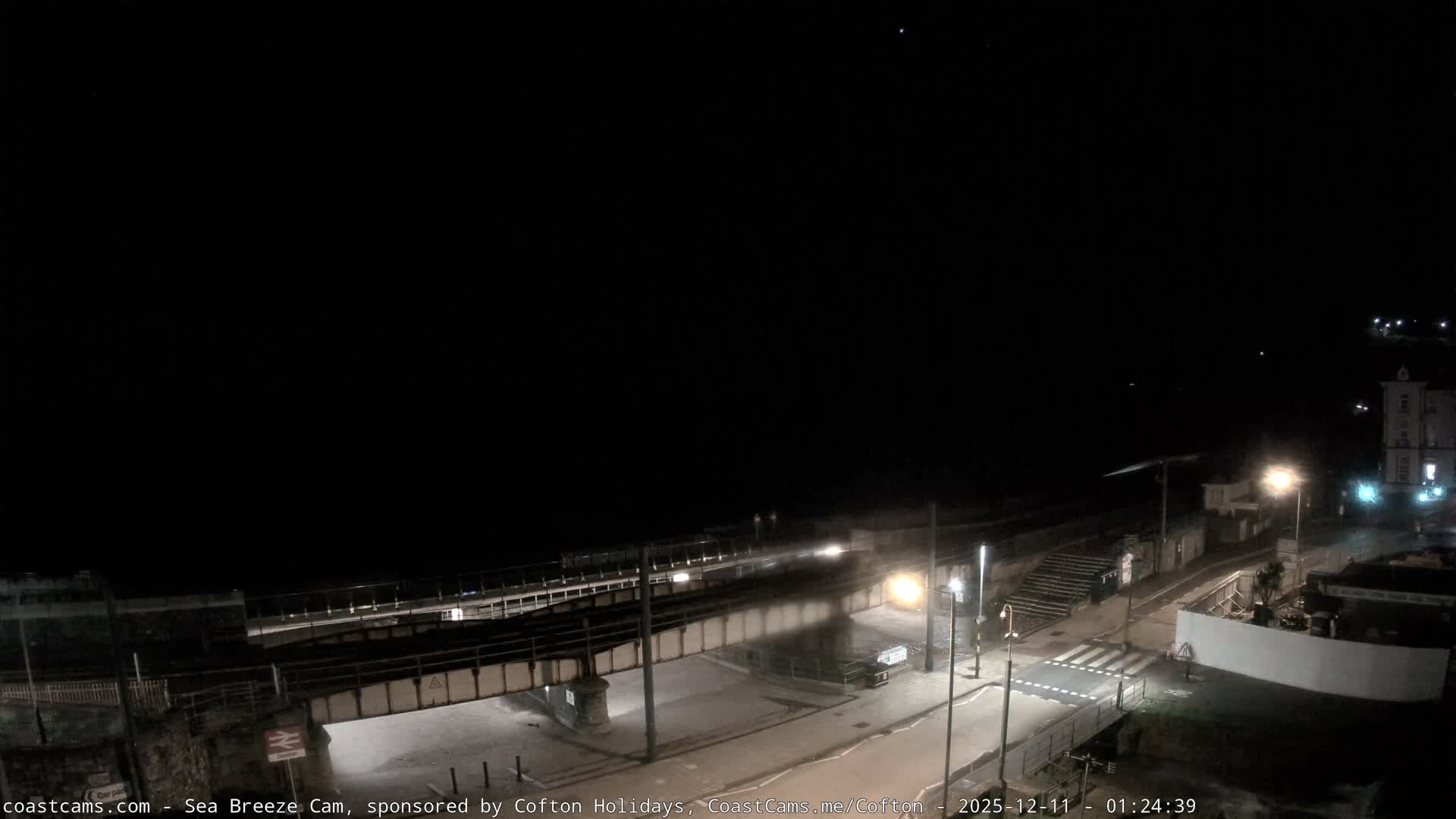 Dawlish Coast & Railway Station Live Cam - Teignbridge, Devon, South West, England, United Kingdom