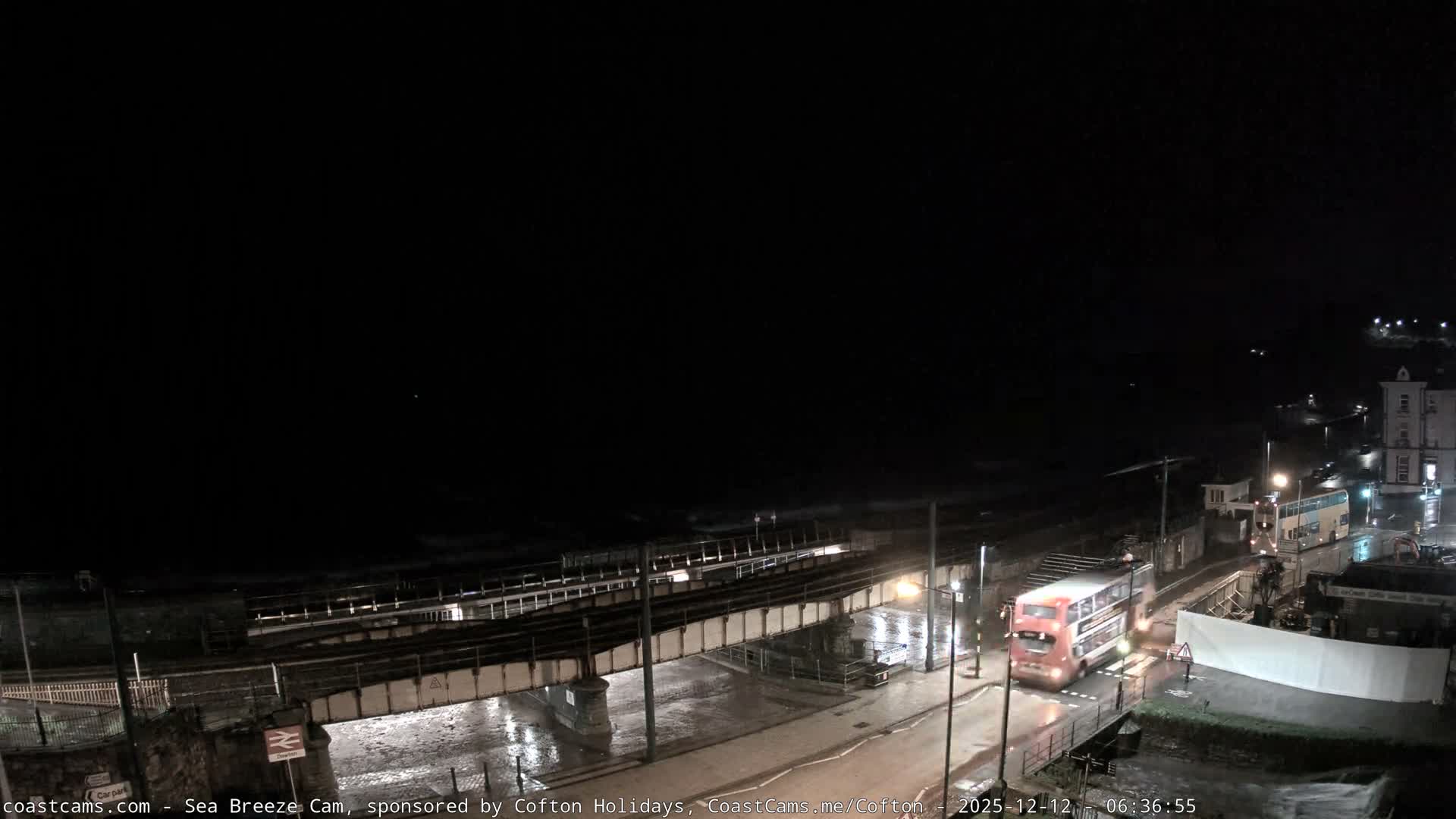 Dawlish Coast & Railway Station Live Cam - Teignbridge, Devon, South West, England, United Kingdom