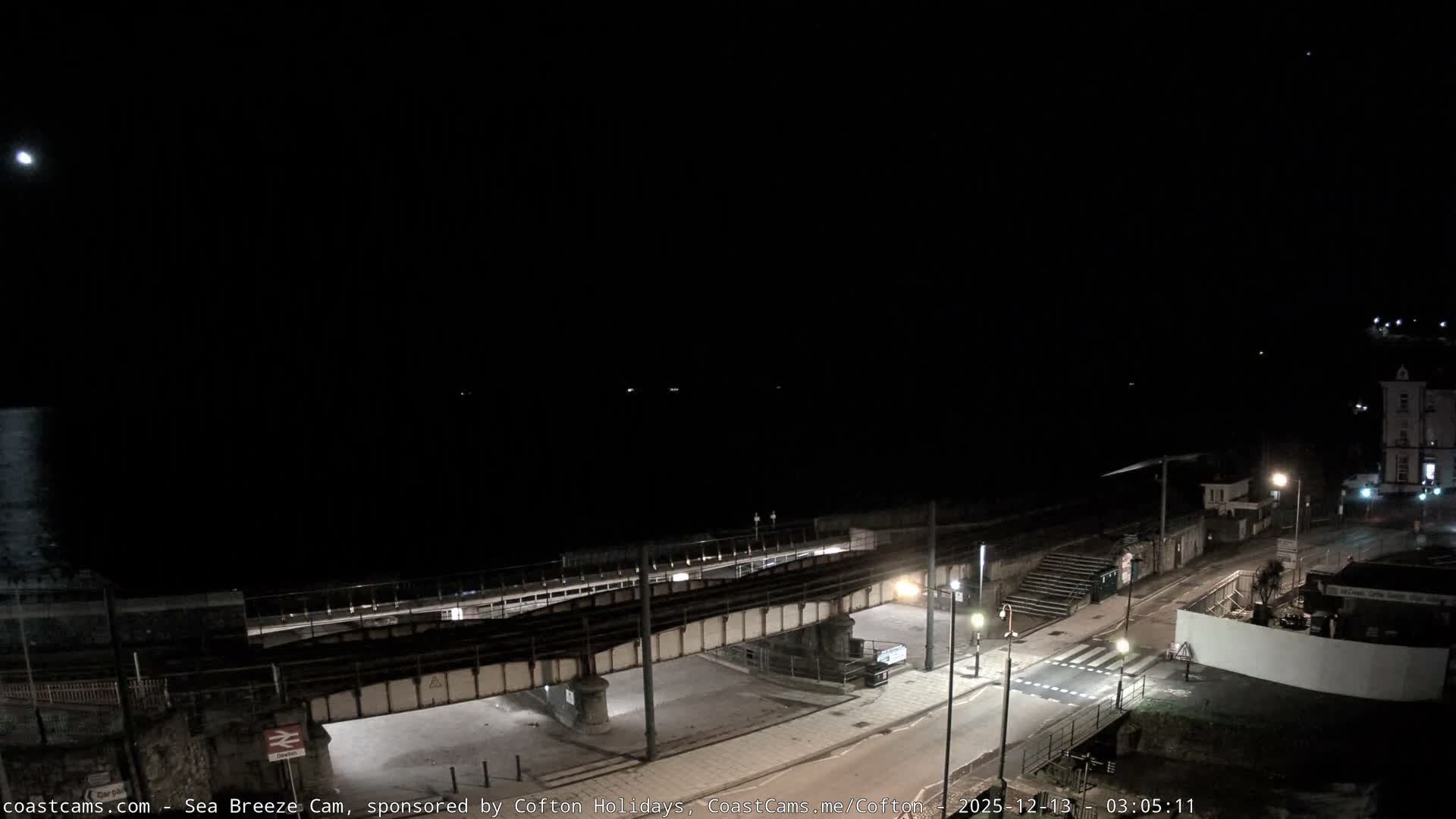 Dawlish Coast & Railway Station Live Cam - Teignbridge, Devon, South West, England, United Kingdom