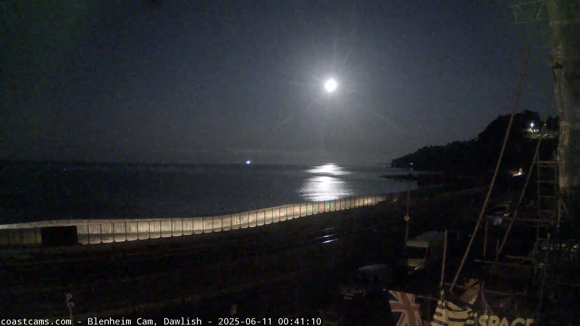 Dawlish South Coast  /Railway & Marine Parade Live Cam  - Teignbridge, Devon, South West, England, United Kingdom