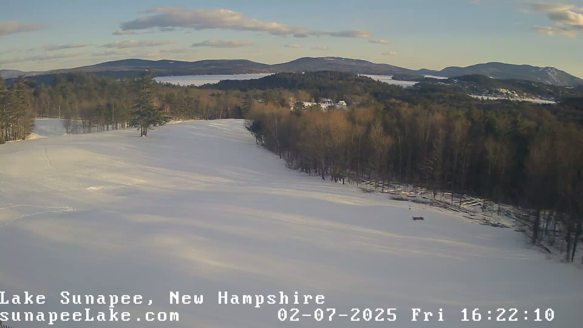 Lake Sunapee Live Cam - Sunapee, New Hampshire
