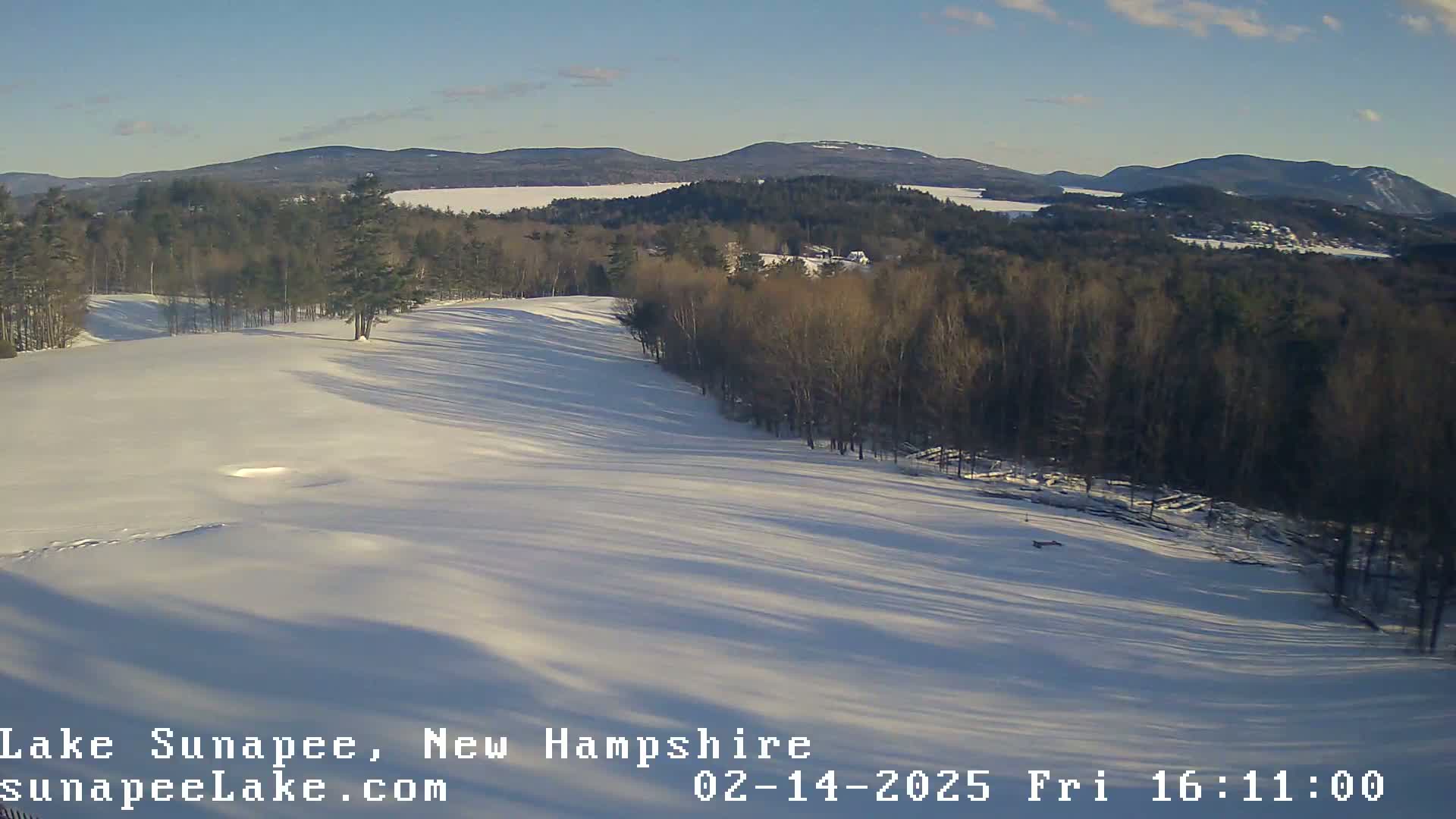 Lake Sunapee Live Cam - Sunapee, New Hampshire