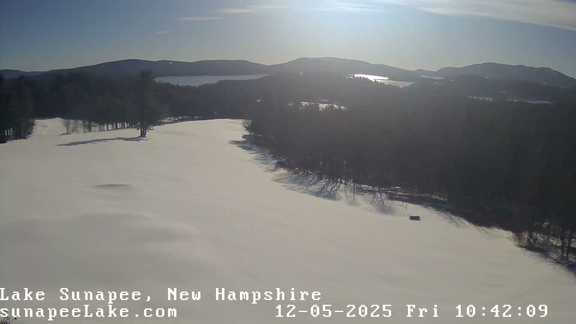 Lake Sunapee Live Cam - Sunapee, New Hampshire