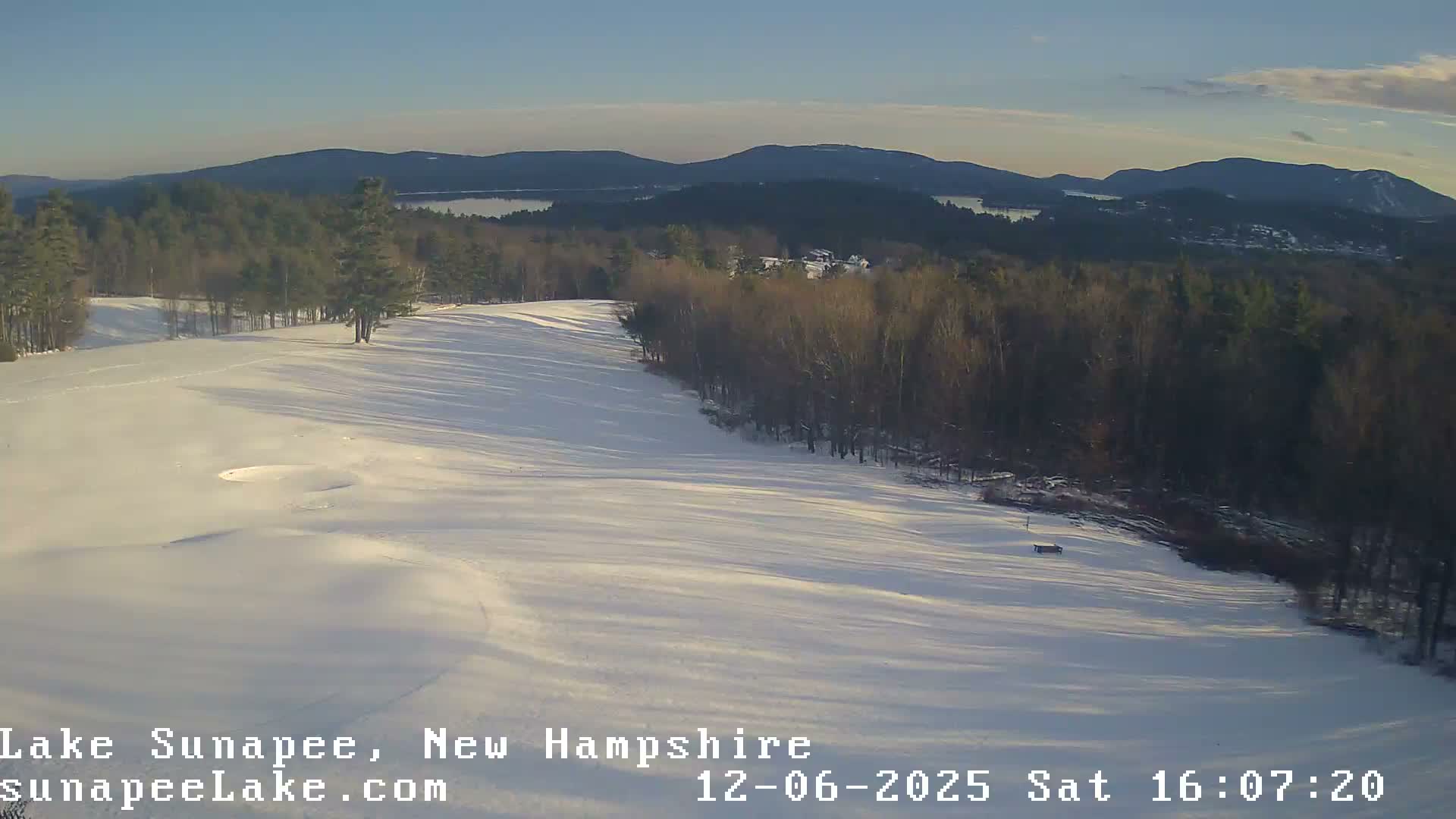 Lake Sunapee Live Cam - Sunapee, New Hampshire