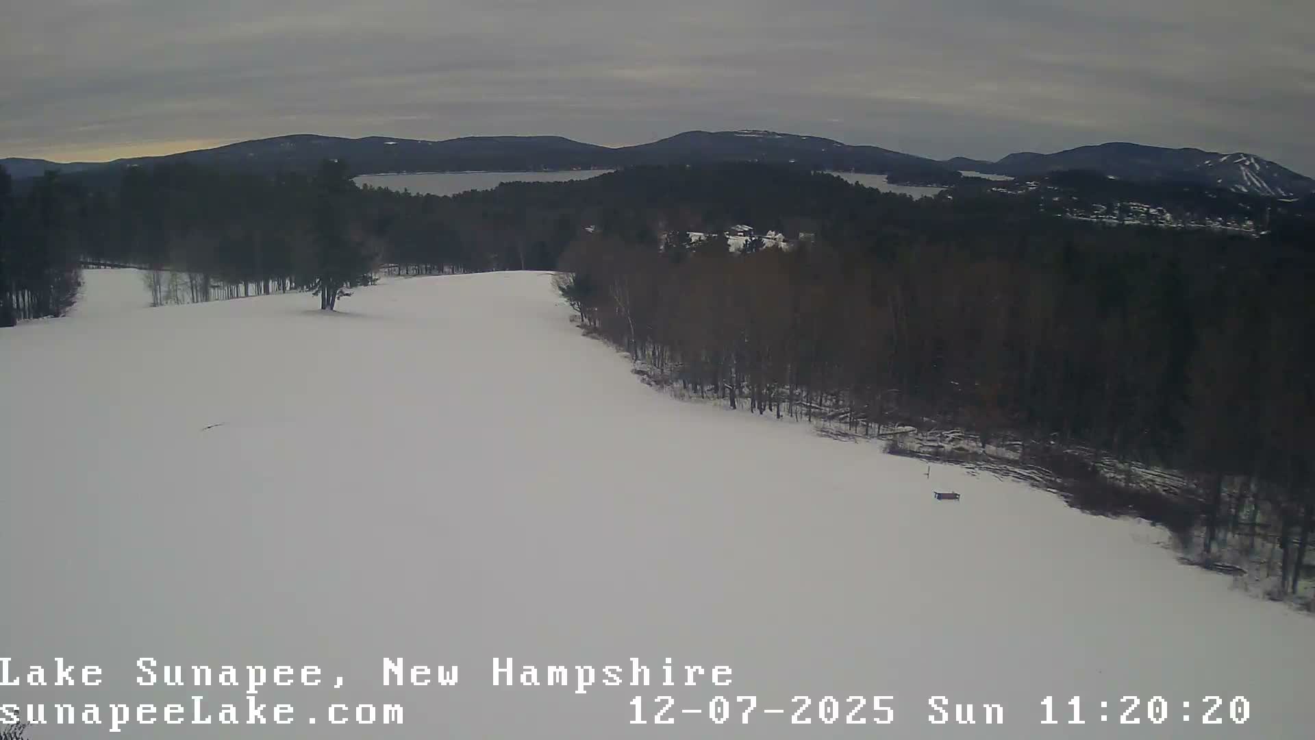 Lake Sunapee Live Cam - Sunapee, New Hampshire
