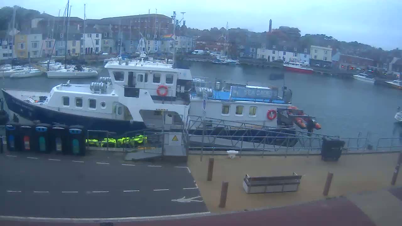 Weymouth Harbour Live Cam - Weymouth, Dorset, South West, England, United Kingdom