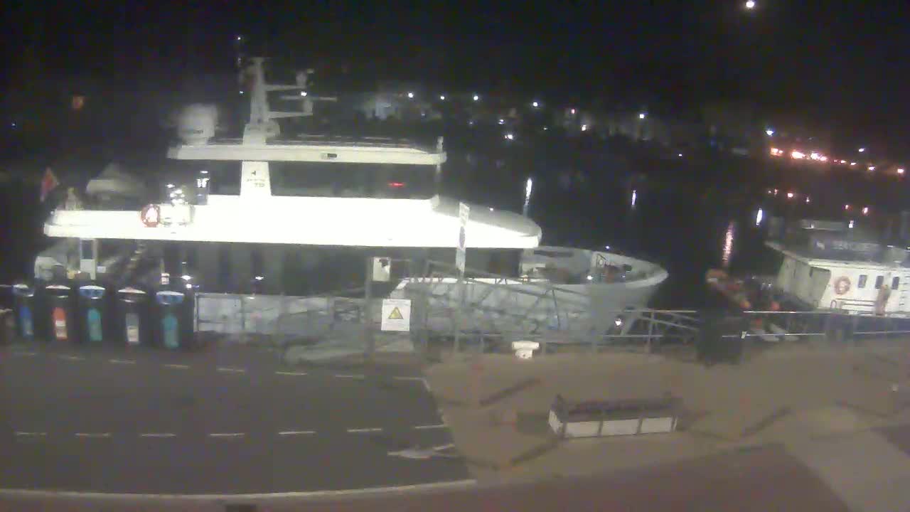 Weymouth Harbour Live Cam - Weymouth, Dorset, South West, England, United Kingdom