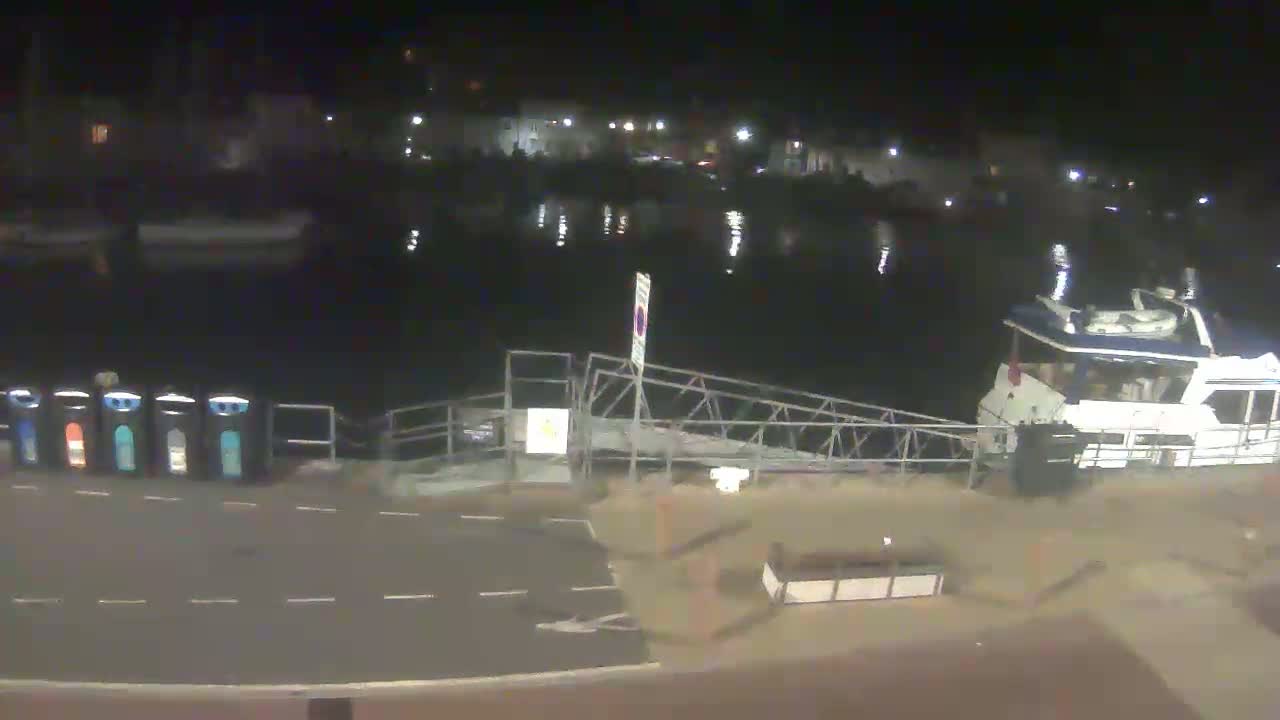 Weymouth Harbour Live Cam - Weymouth, Dorset, South West, England, United Kingdom
