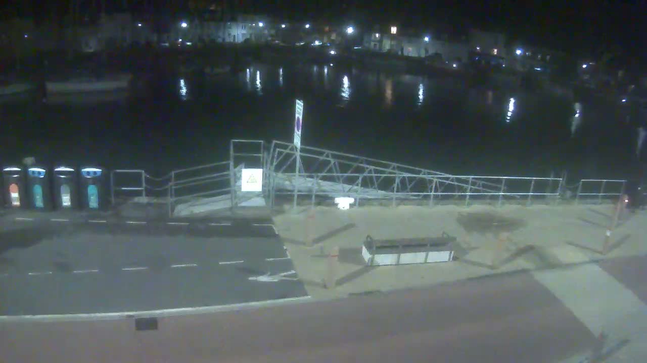 Weymouth Harbour Live Cam - Weymouth, Dorset, South West, England, United Kingdom