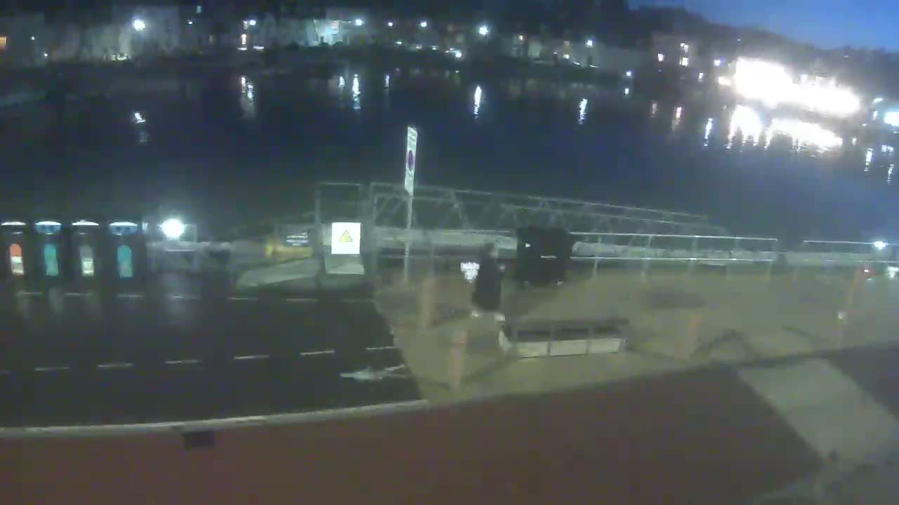 Weymouth Harbour Live Cam - Weymouth, Dorset, South West, England, United Kingdom