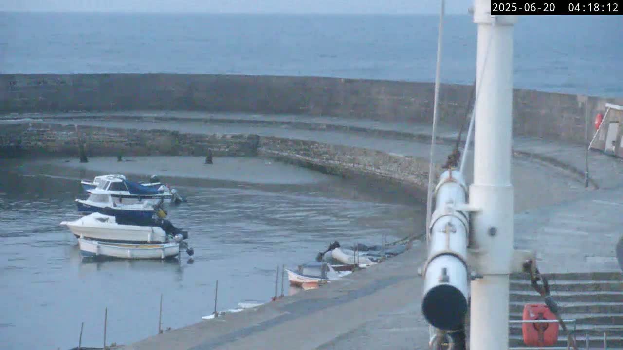Lyme Regis Harbour Live Cam - Lyme Regis, Dorset, South West, England, United Kingdom