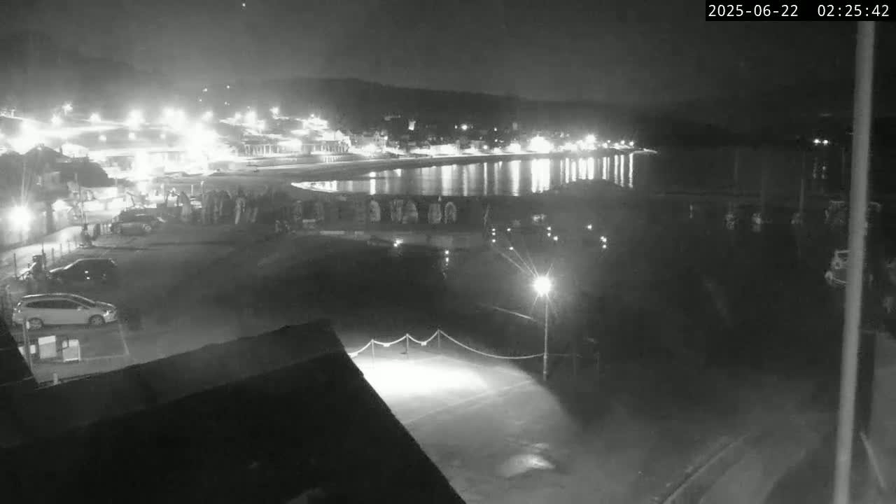 Lyme Regis Harbour Live Cam - Lyme Regis, Dorset, South West, England, United Kingdom