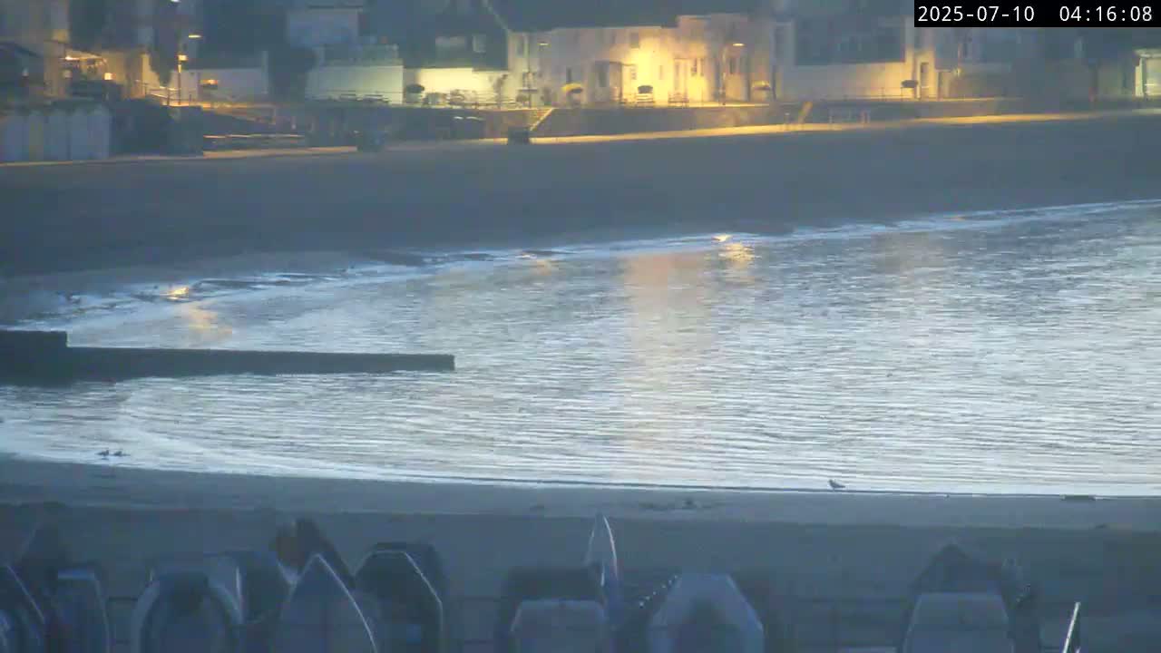 Lyme Regis Harbour Live Cam - Lyme Regis, Dorset, South West, England, United Kingdom
