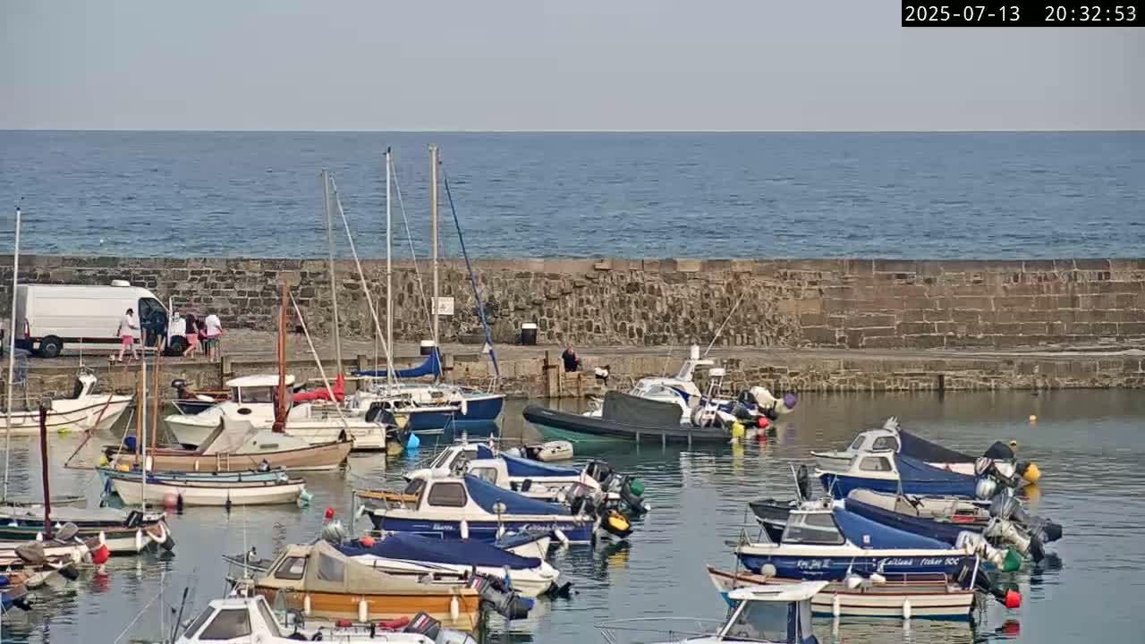 Lyme Regis Harbour Live Cam - Lyme Regis, Dorset, South West, England, United Kingdom