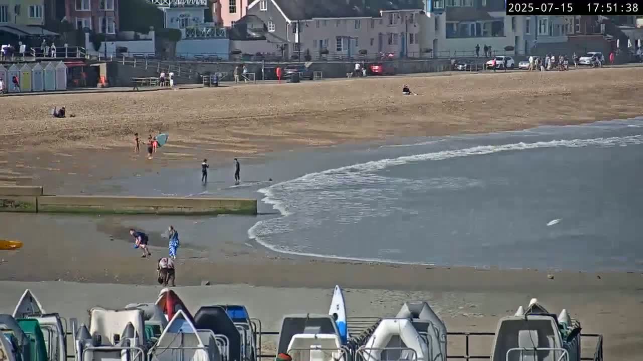 Lyme Regis Harbour Live Cam - Lyme Regis, Dorset, South West, England, United Kingdom