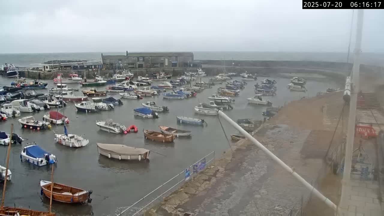 Lyme Regis Harbour Live Cam - Lyme Regis, Dorset, South West, England, United Kingdom
