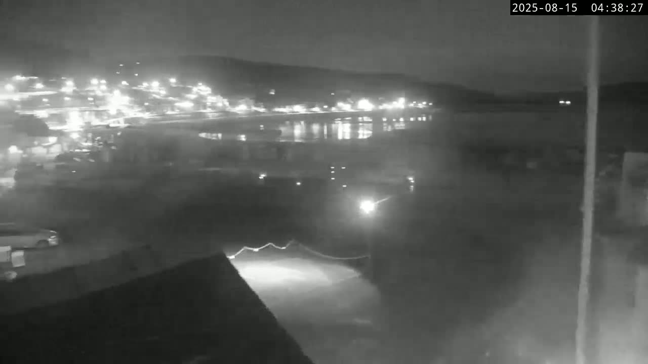Lyme Regis Harbour Live Cam - Lyme Regis, Dorset, South West, England, United Kingdom