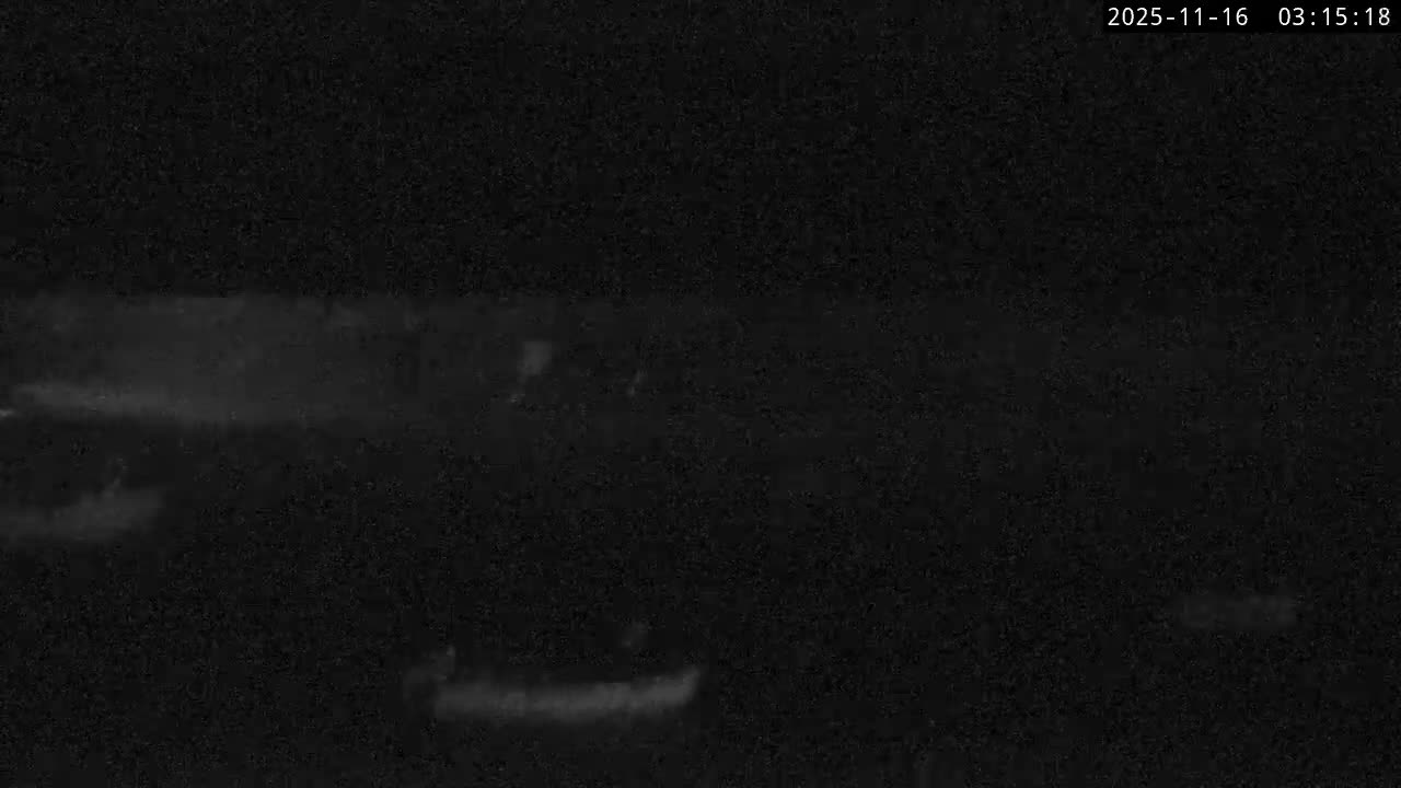 Lyme Regis Harbour Live Cam - Lyme Regis, Dorset, South West, England, United Kingdom