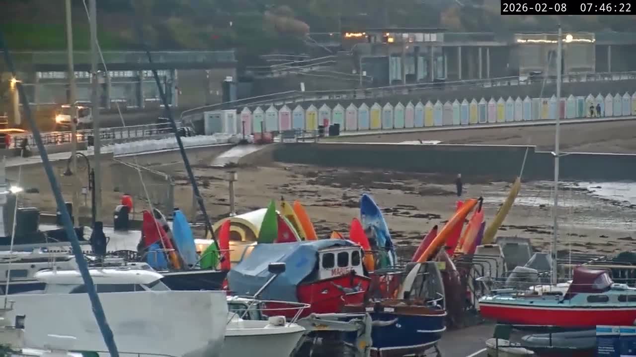 Lyme Regis Harbour Live Cam - Lyme Regis, Dorset, South West, England, United Kingdom