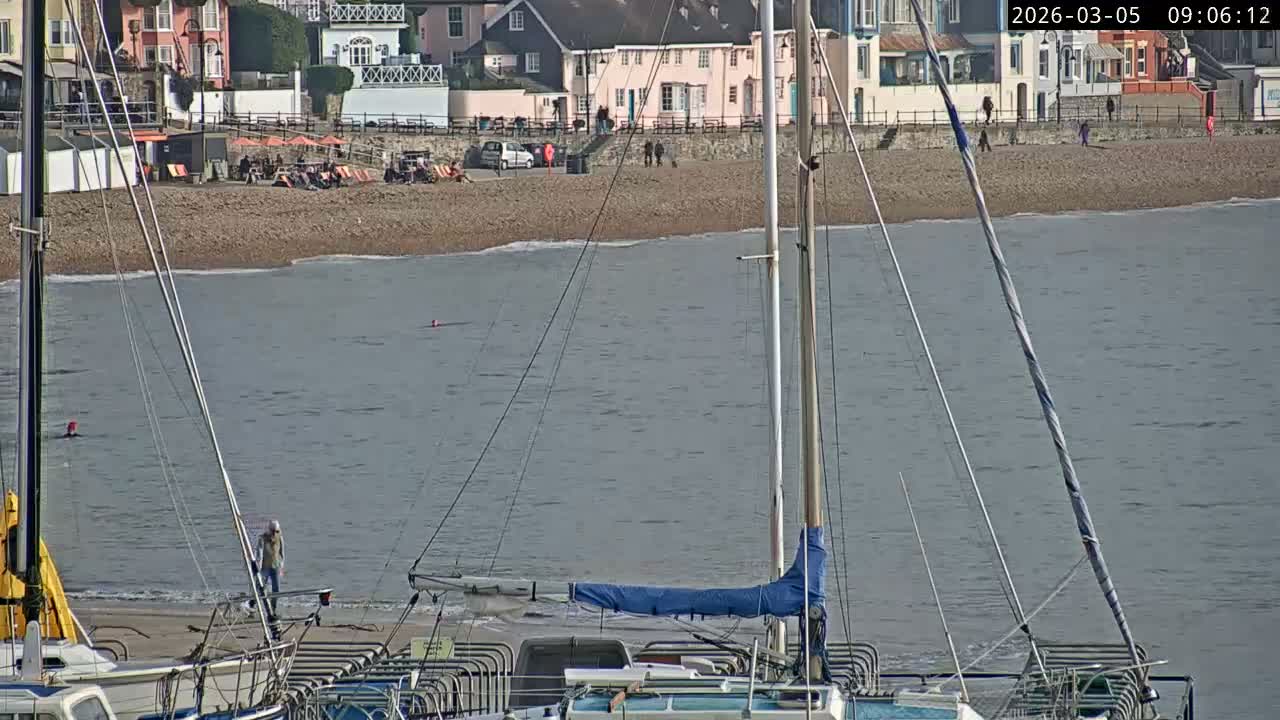 Lyme Regis Harbour Live Cam - Lyme Regis, Dorset, South West, England, United Kingdom