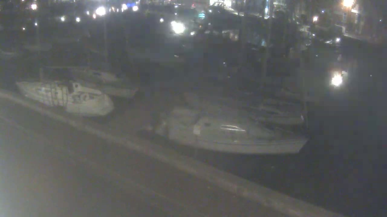 Old Harbour Weymouth Live Cam - Weymouth, Dorset, South West, England, United Kingdom