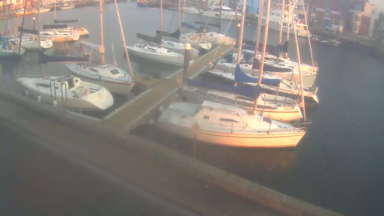 Old Harbour Weymouth Live Cam - Weymouth, Dorset, South West, England, United Kingdom