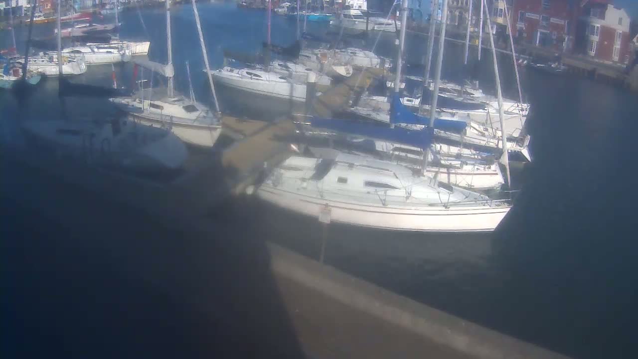 Old Harbour Weymouth Live Cam - Weymouth, Dorset, South West, England, United Kingdom