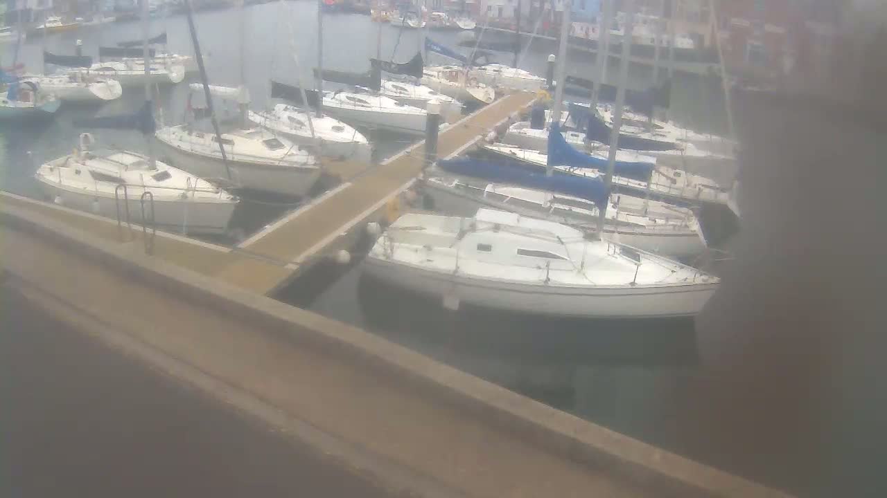 Old Harbour Weymouth Live Cam - Weymouth, Dorset, South West, England, United Kingdom