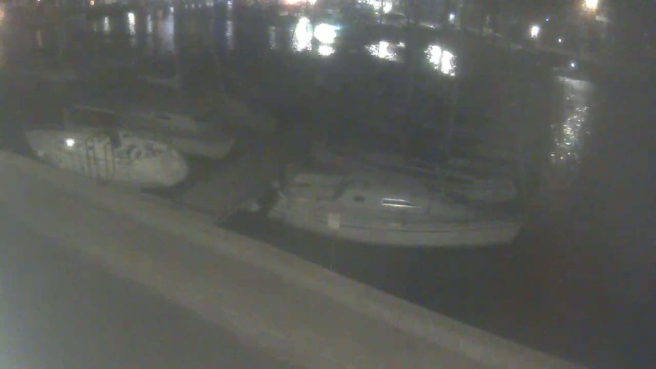 Old Harbour Weymouth Live Cam - Weymouth, Dorset, South West, England, United Kingdom