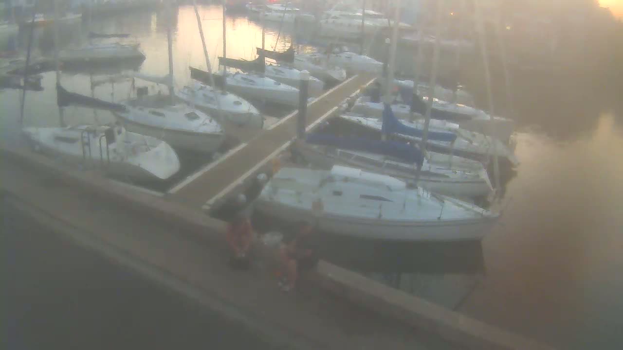 Old Harbour Weymouth Live Cam - Weymouth, Dorset, South West, England, United Kingdom