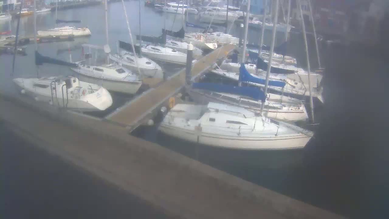 Old Harbour Weymouth Live Cam - Weymouth, Dorset, South West, England, United Kingdom