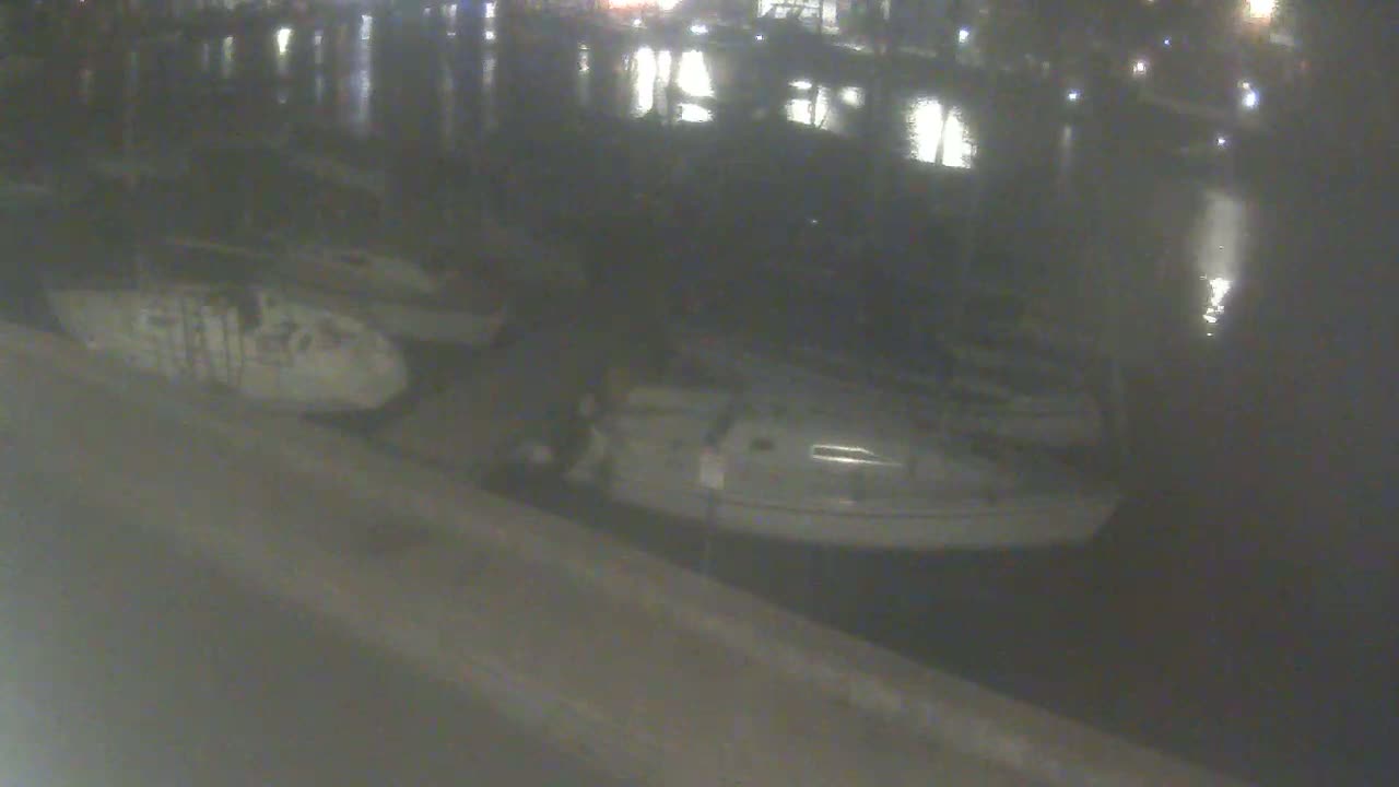 Old Harbour Weymouth Live Cam - Weymouth, Dorset, South West, England, United Kingdom