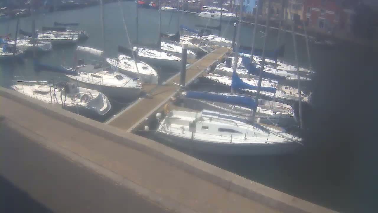 Old Harbour Weymouth Live Cam - Weymouth, Dorset, South West, England, United Kingdom
