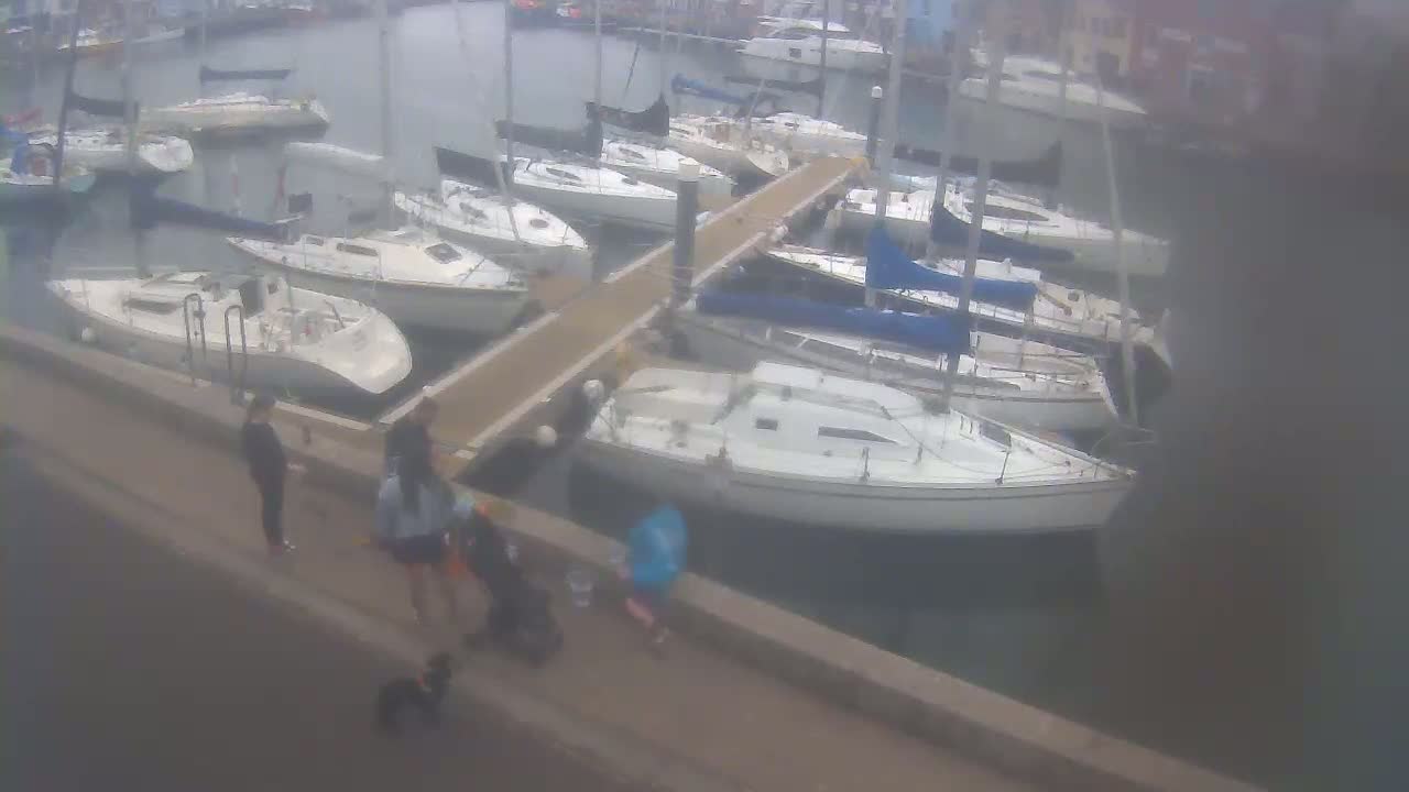 Old Harbour Weymouth Live Cam - Weymouth, Dorset, South West, England, United Kingdom