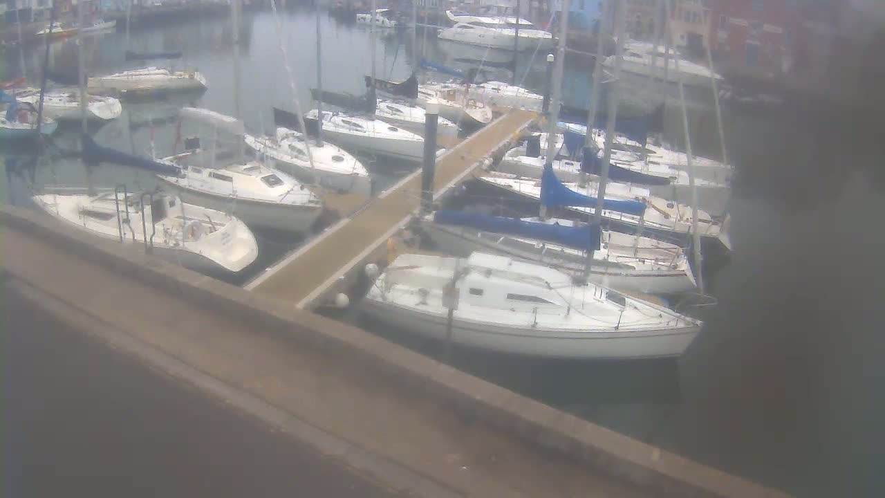 Old Harbour Weymouth Live Cam - Weymouth, Dorset, South West, England, United Kingdom