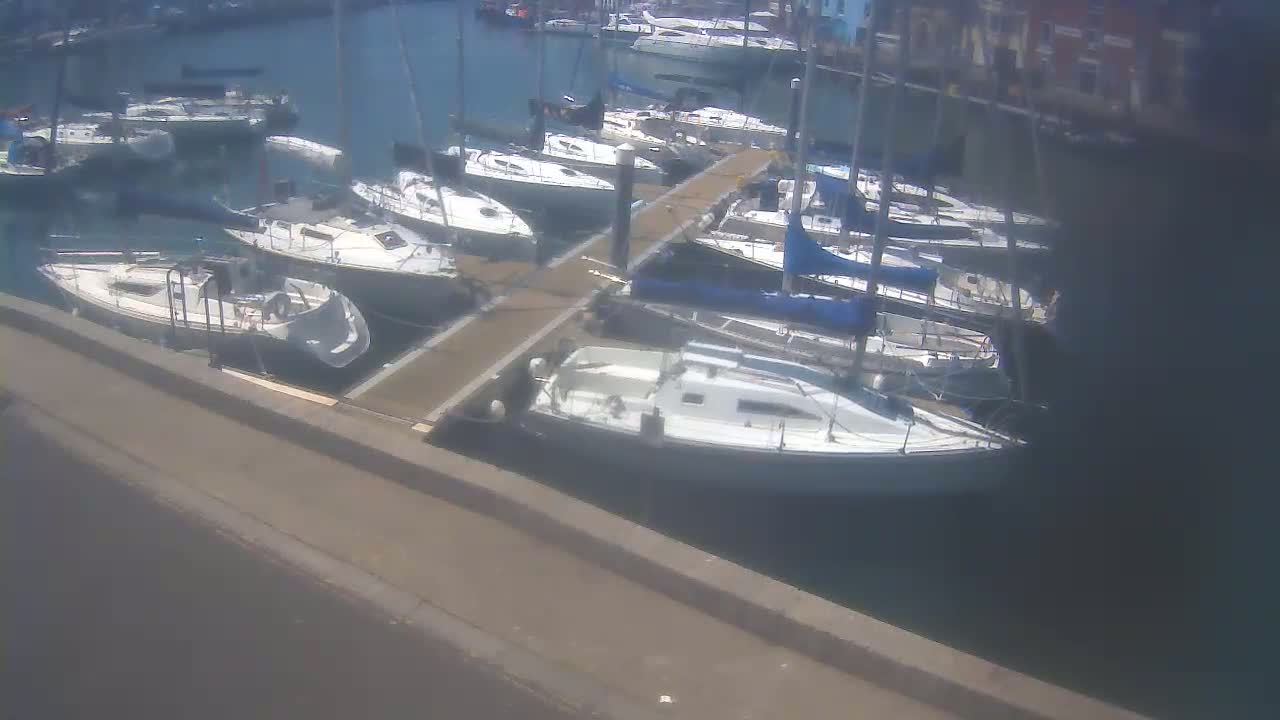 Old Harbour Weymouth Live Cam - Weymouth, Dorset, South West, England, United Kingdom