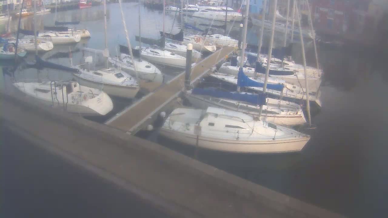 Old Harbour Weymouth Live Cam - Weymouth, Dorset, South West, England, United Kingdom