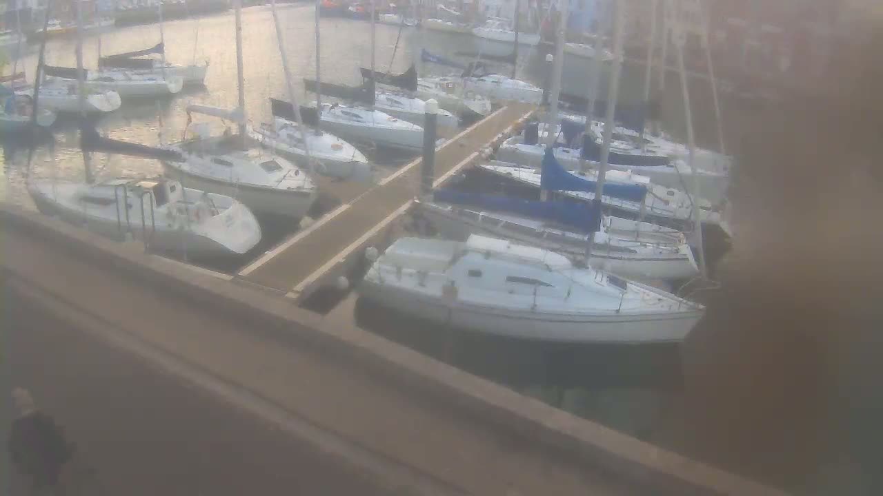 Old Harbour Weymouth Live Cam - Weymouth, Dorset, South West, England, United Kingdom
