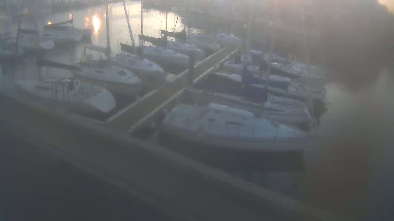 Old Harbour Weymouth Live Cam - Weymouth, Dorset, South West, England, United Kingdom