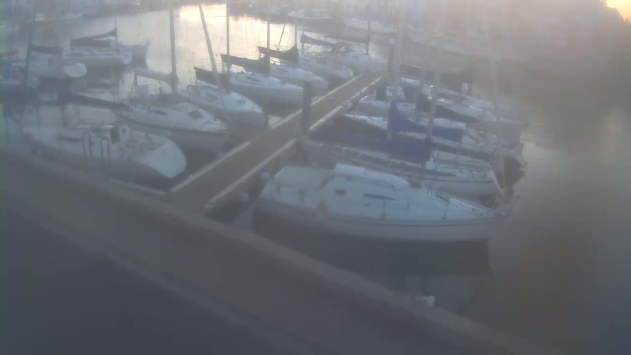 Old Harbour Weymouth Live Cam - Weymouth, Dorset, South West, England, United Kingdom