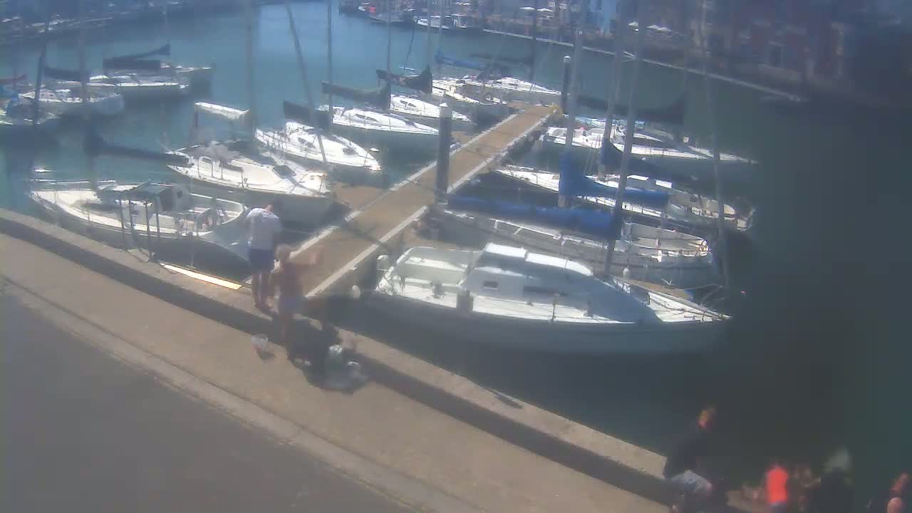Old Harbour Weymouth Live Cam - Weymouth, Dorset, South West, England, United Kingdom
