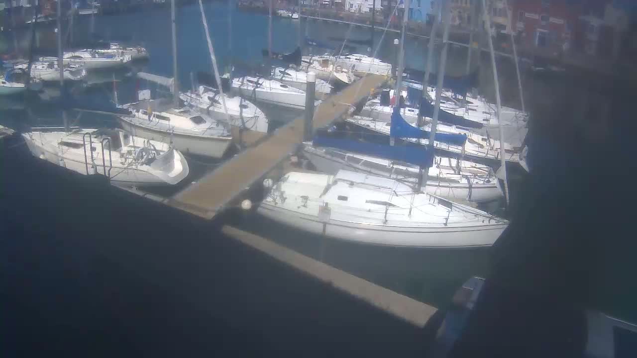 Old Harbour Weymouth Live Cam - Weymouth, Dorset, South West, England, United Kingdom