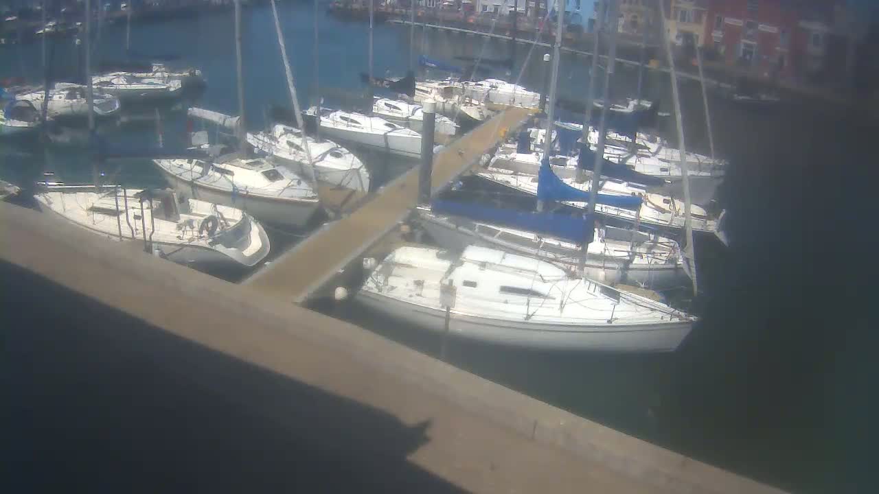 Old Harbour Weymouth Live Cam - Weymouth, Dorset, South West, England, United Kingdom
