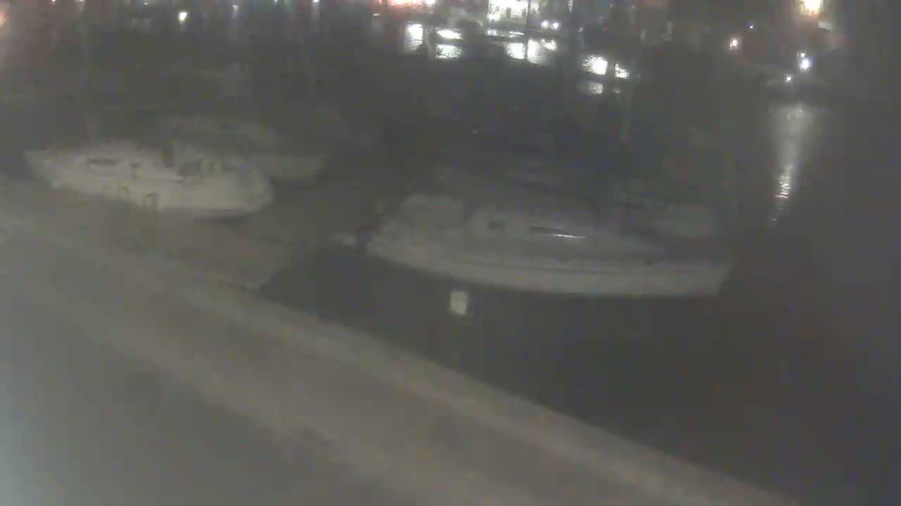Old Harbour Weymouth Live Cam - Weymouth, Dorset, South West, England, United Kingdom