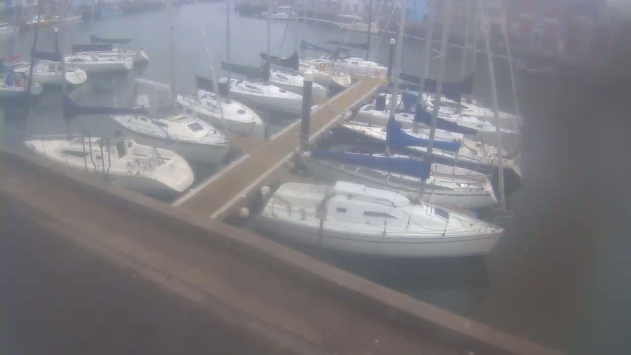 Old Harbour Weymouth Live Cam - Weymouth, Dorset, South West, England, United Kingdom