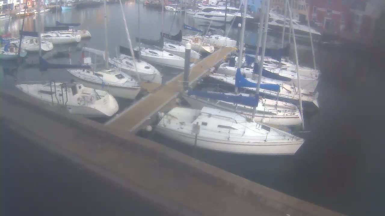 Old Harbour Weymouth Live Cam - Weymouth, Dorset, South West, England, United Kingdom