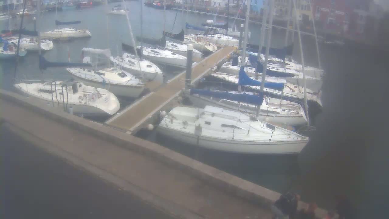 Old Harbour Weymouth Live Cam - Weymouth, Dorset, South West, England, United Kingdom