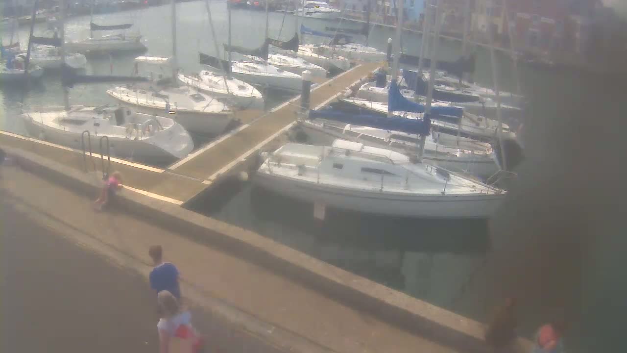 Old Harbour Weymouth Live Cam - Weymouth, Dorset, South West, England, United Kingdom